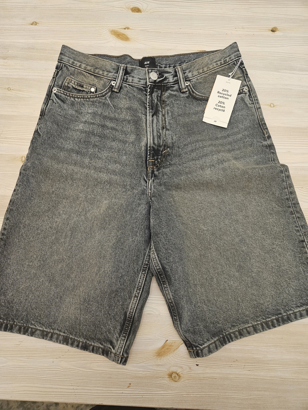 H&M Men's Grey Washed Denim Shorts